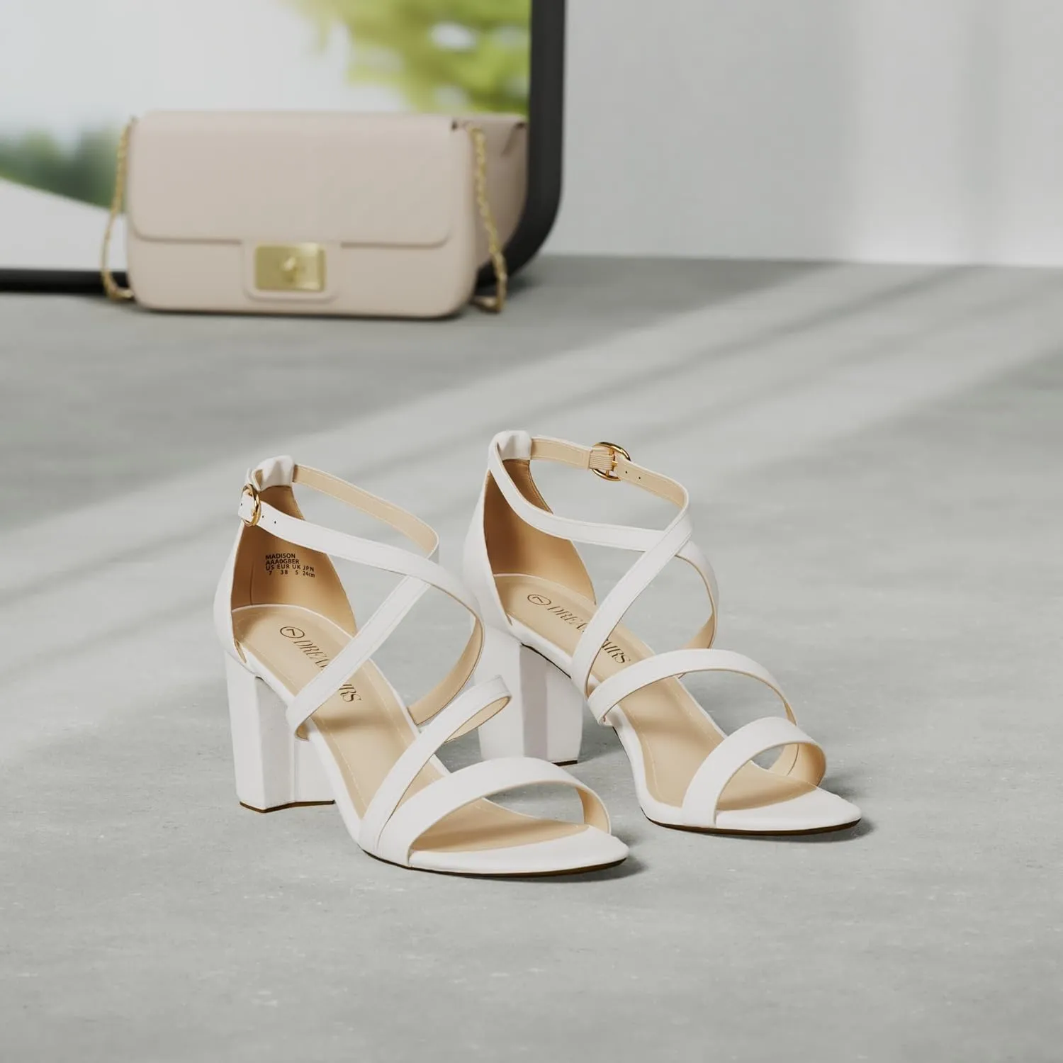 DREAM PAIRS Women’s Ankle Strap Dress Pump Low Chunky Heel Sandals