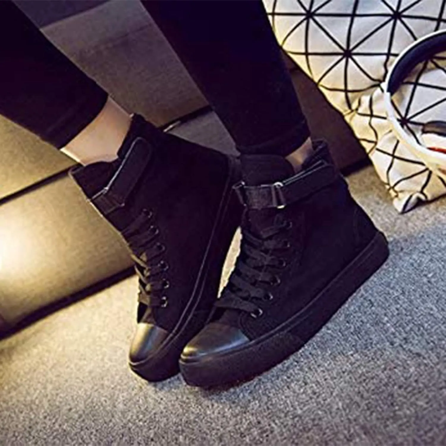 KPOP Merch Gifts for Teen Girls Sneakers Canvas Heart Hand Symbol Unisex Shoes High Top Sneakers for Womens and Mens