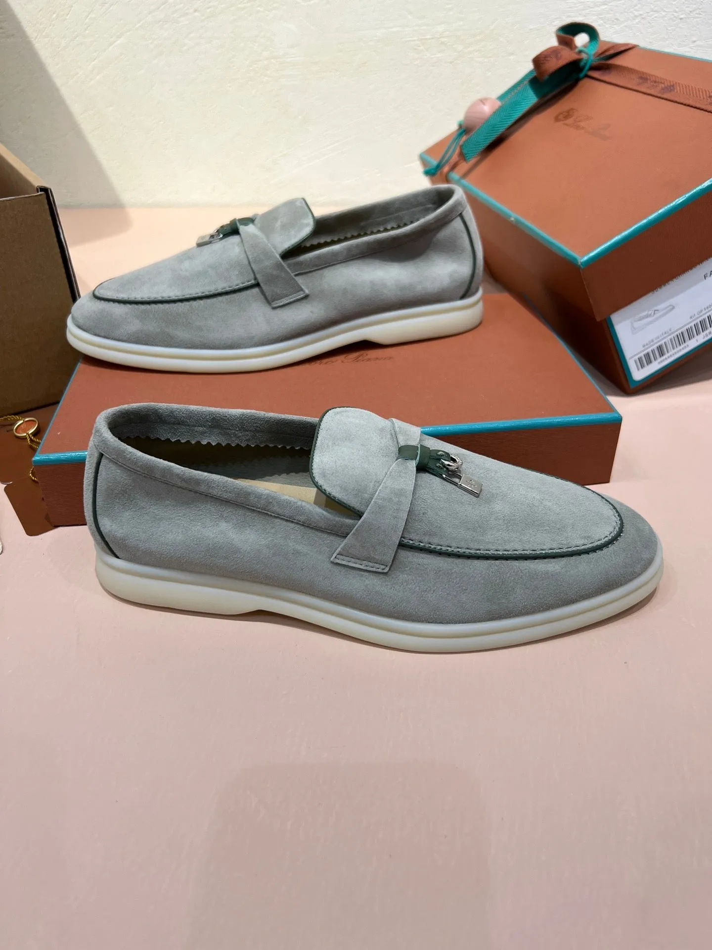 lp summer charm walk loafer dark grey khaki suede
