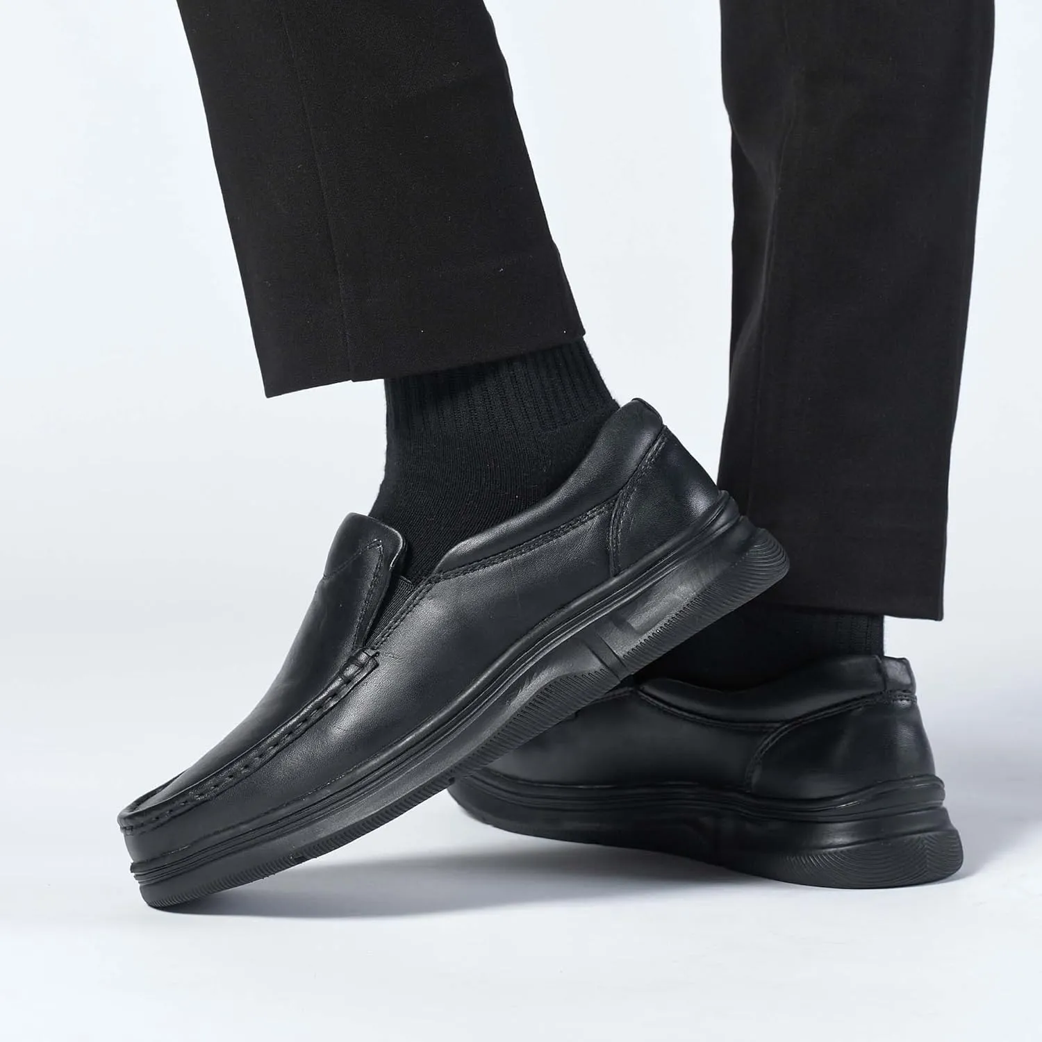 Men's Casual Slip On Shoes Cassic Business Anti Slip Office Shoes Comfortable And Breathable Travel Shoes Lightweight And Wide Edition Walking Shoes Durable Golf Shoes Minimalist Sports Shoes
