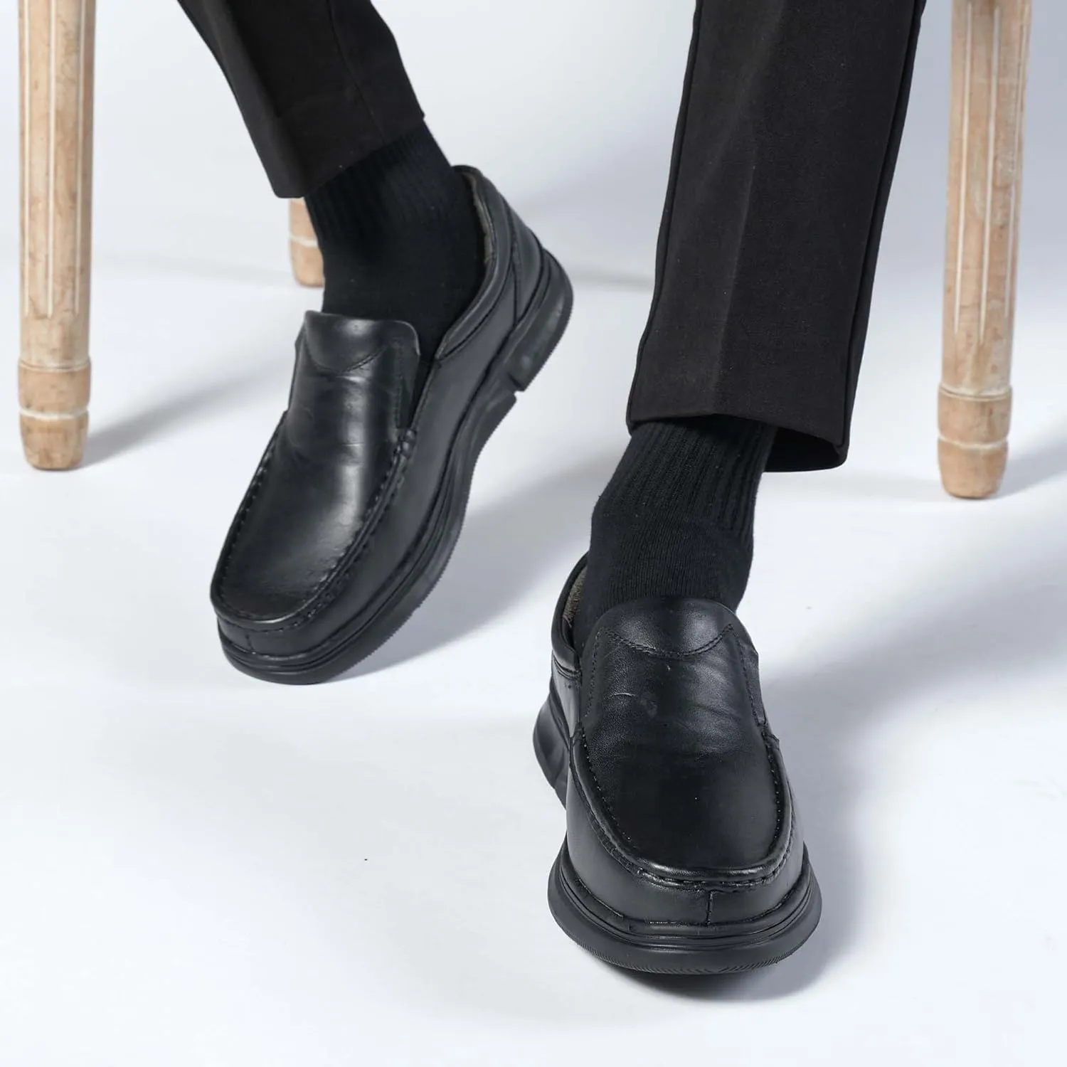 Men's Casual Slip On Shoes Cassic Business Anti Slip Office Shoes Comfortable And Breathable Travel Shoes Lightweight And Wide Edition Walking Shoes Durable Golf Shoes Minimalist Sports Shoes