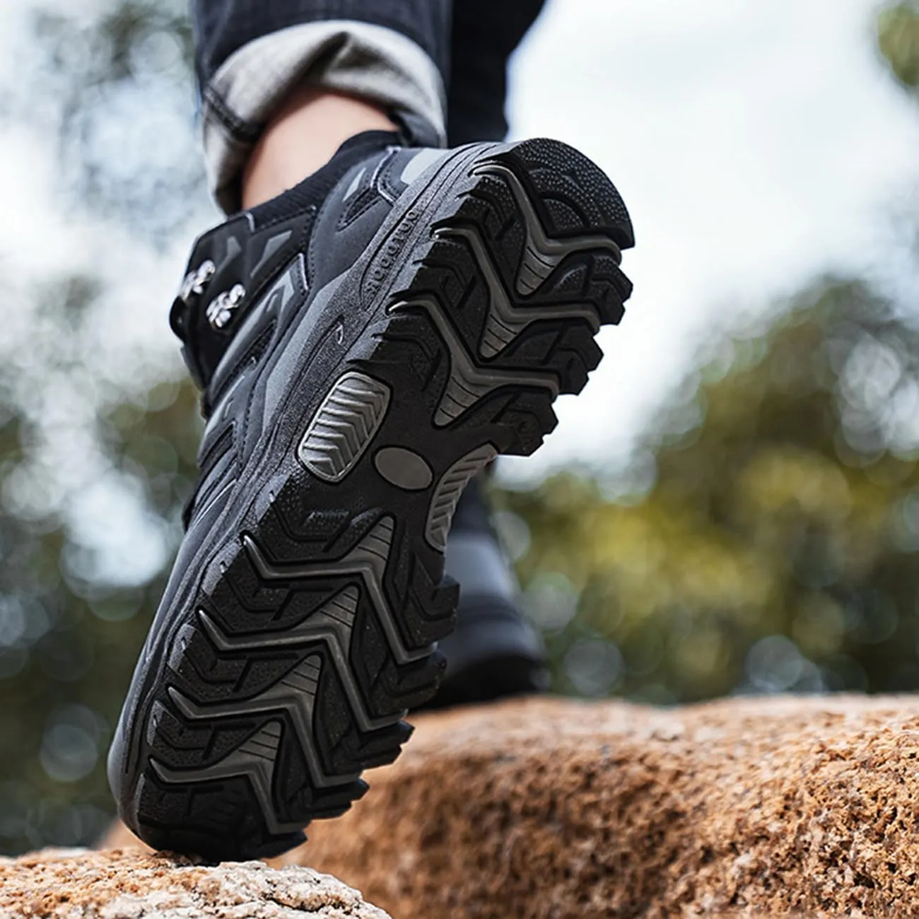 Men's Waterproof Hiking Boots High-Top Leather Non-Slip Outdoor Shoes for Mountain Trekking, Trail & Camping