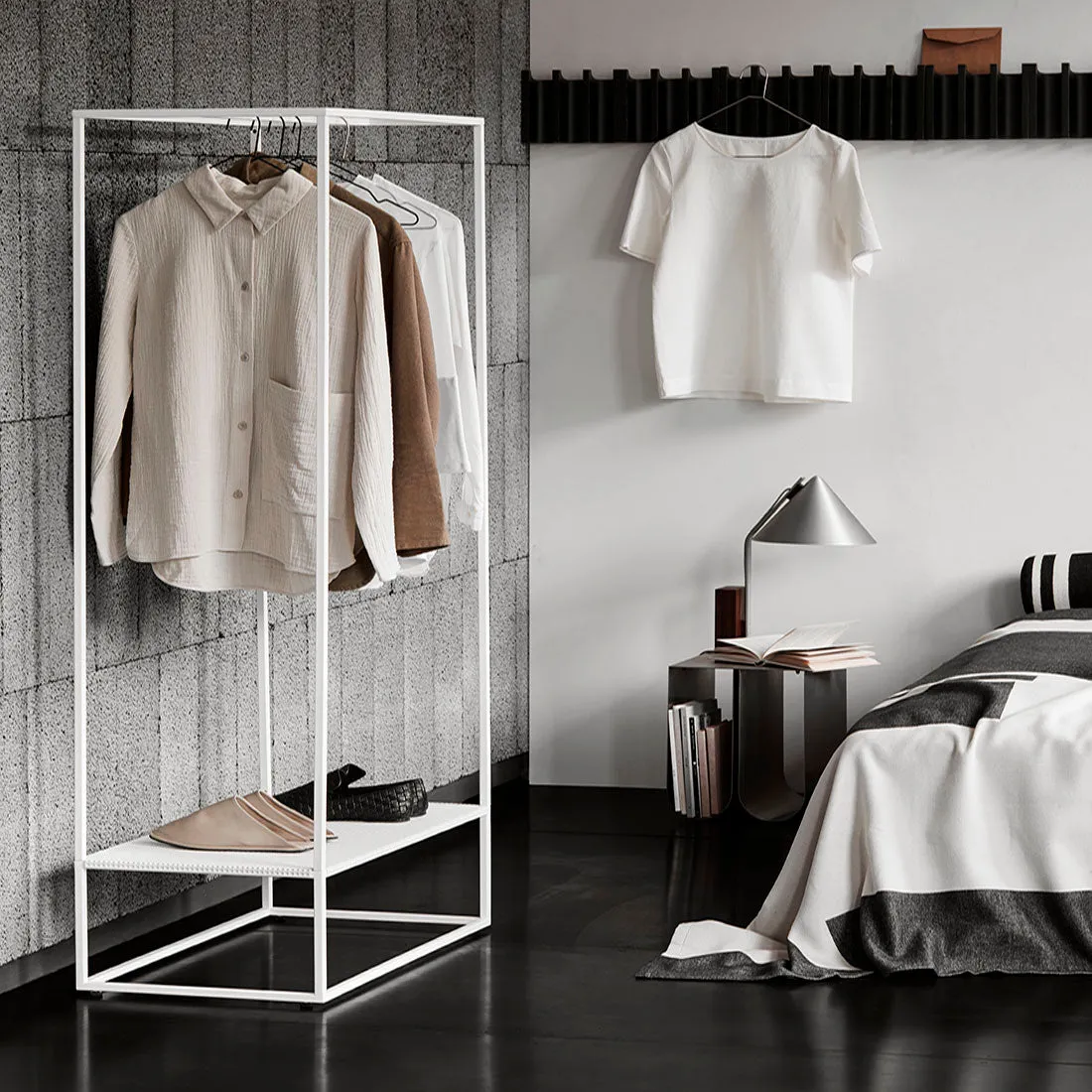 Minimal Pillow