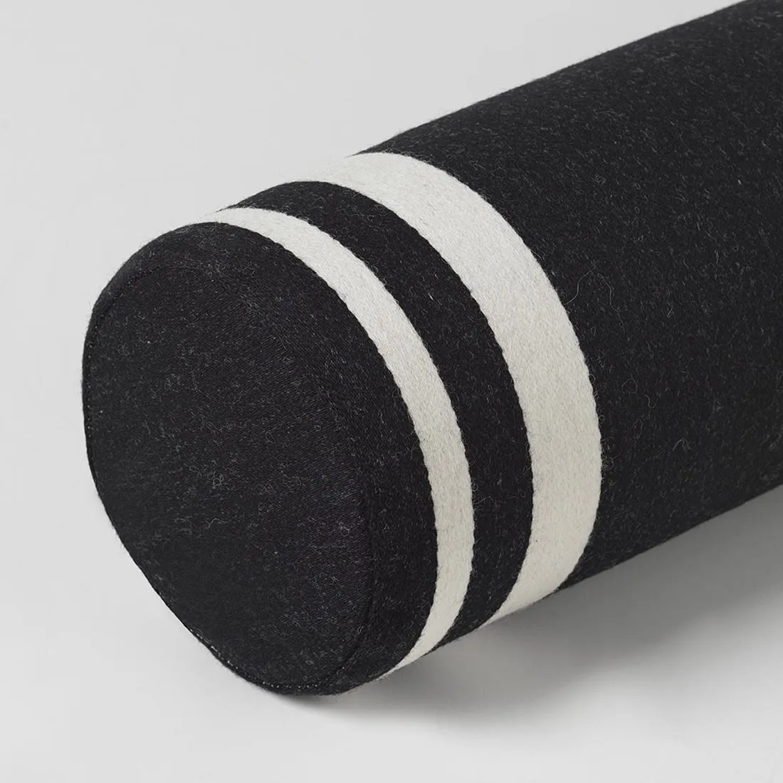 Minimal Pillow