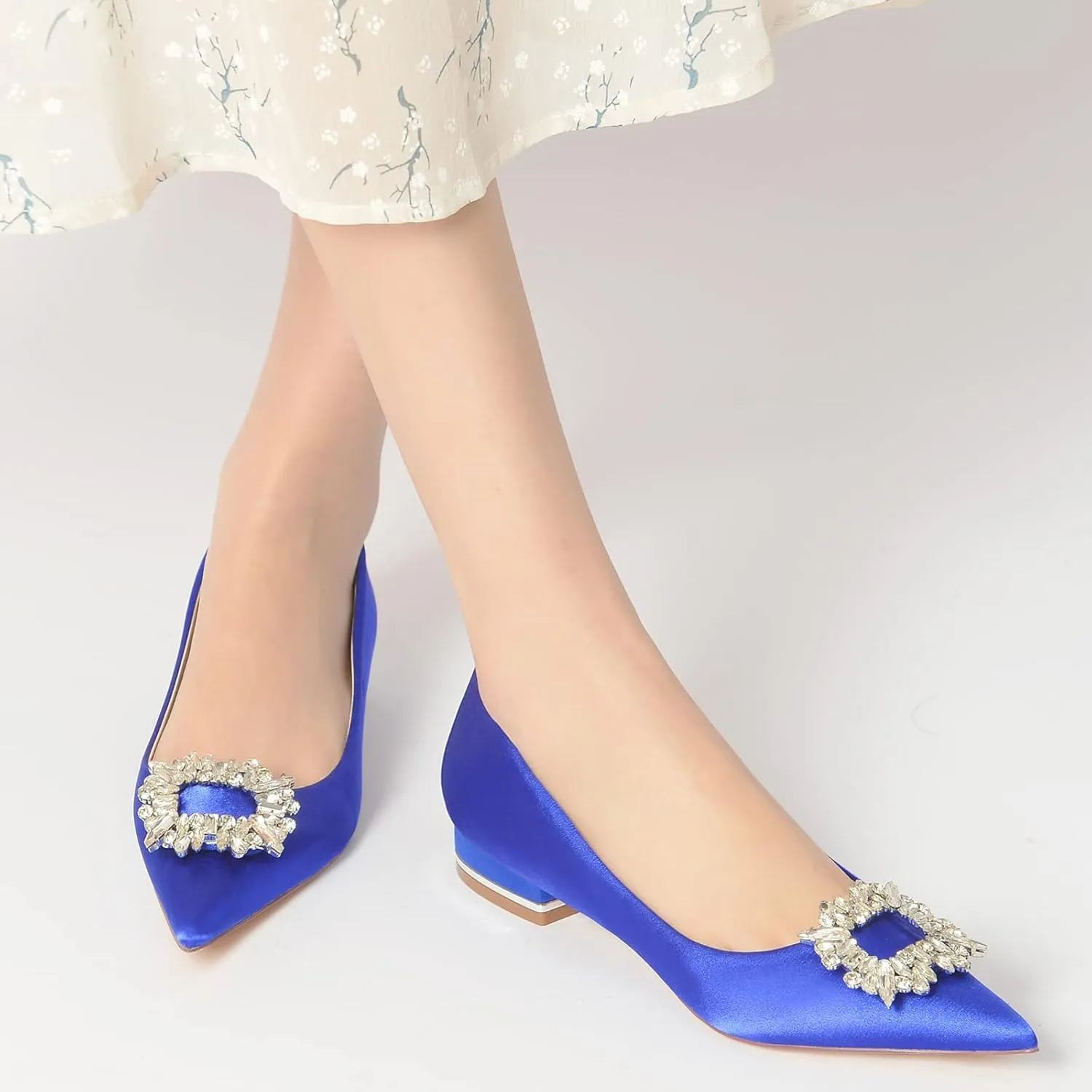 Pointed Toe Wedding Flats for the Bride Rhinestones Satin Bridal Flats Slip on Prom Evening Party Dress Shoes