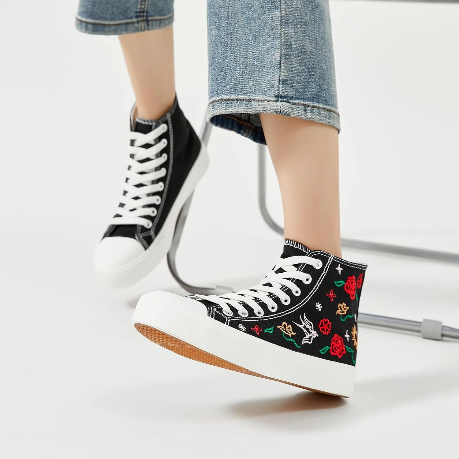 TUOPIN Women's High Top Canvas Sneakers - White and Black Fashion Embroidery Casual Walking Shoes for Women Comfortable Breathable Lace-Up Tennis Shoes