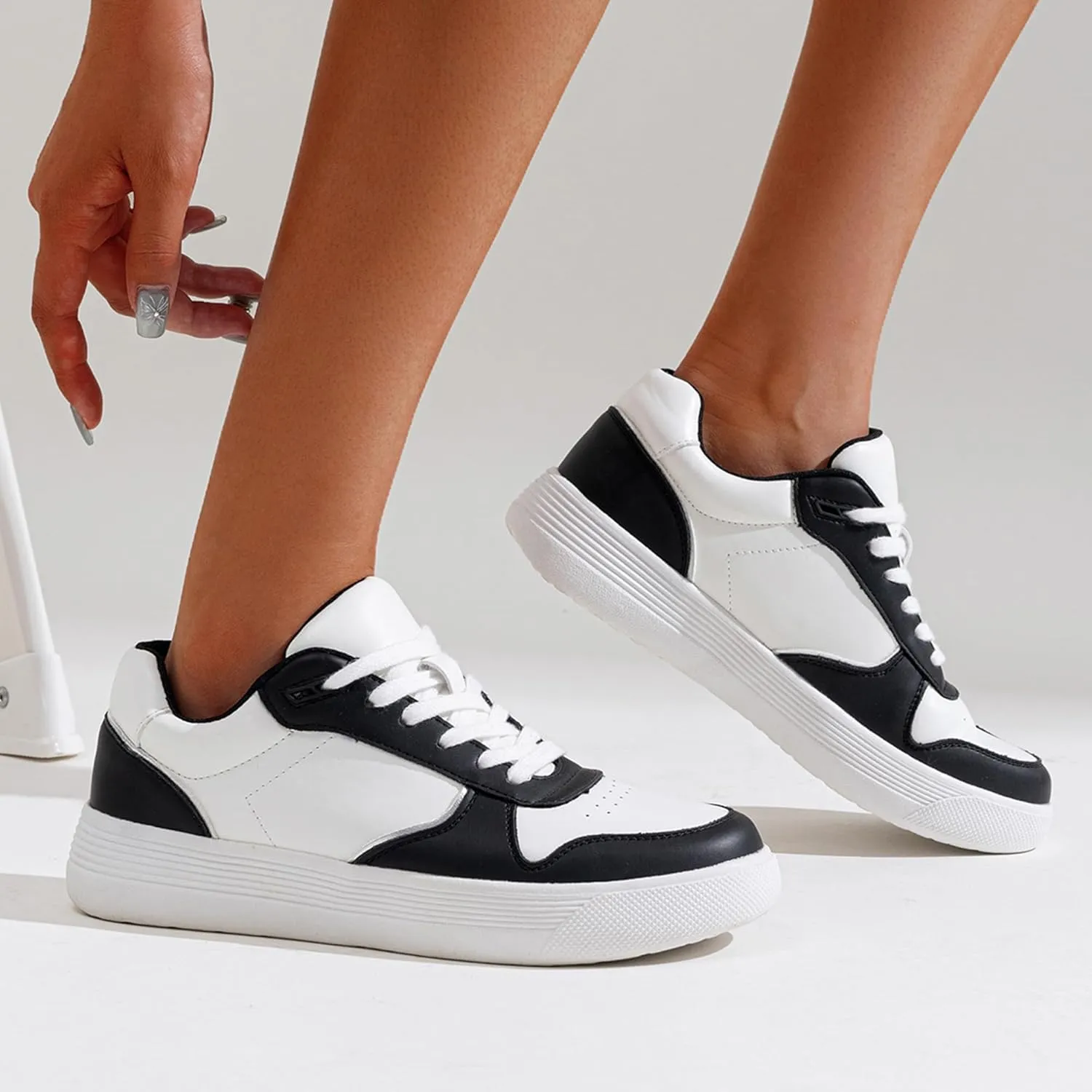 Vepose Women's Fashion Sneakers, Lace up Casual Sneakers with Arch Support, 8001 - Tennis Walking Dress Shoes for Lady