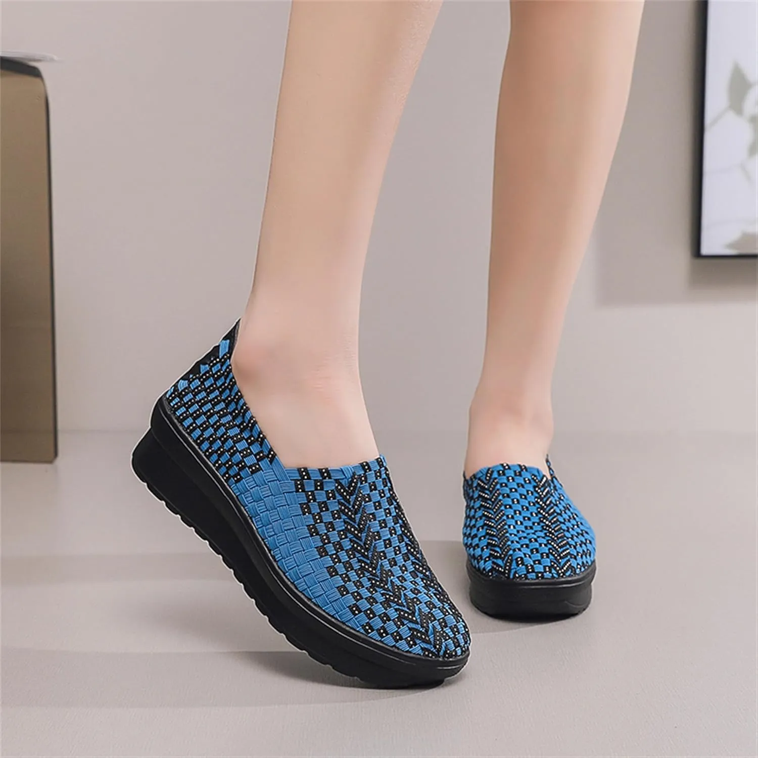 Veroders Women's Platform Wedge Closed-Toe Sandals Comfortable Walking Shoes Woven Pumps Mary Jane Shoes for School Beach
