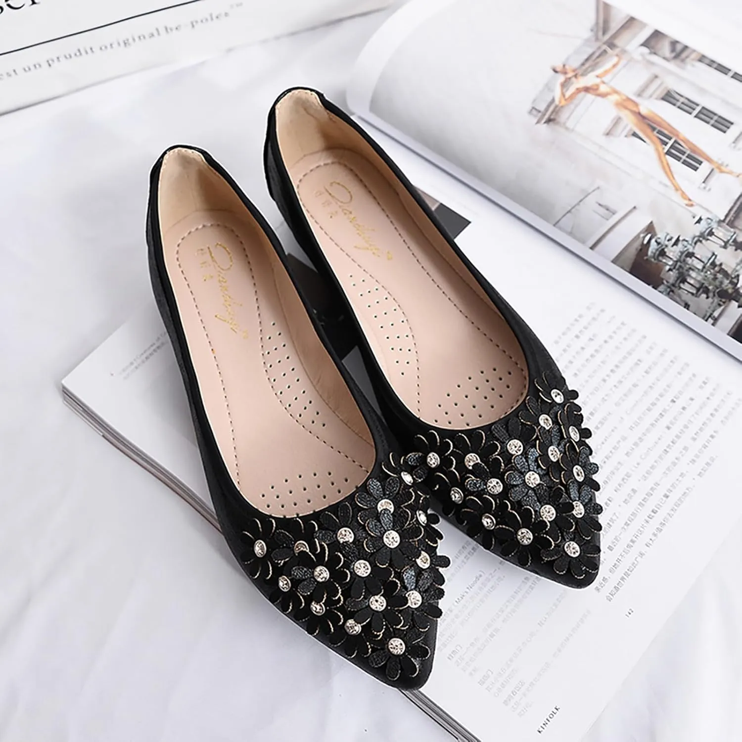 Women's Flats, Foldable Ballet Flats for Women, Flower Pionted Toe Comfort Light Weight Slip-On Dress Shoes
