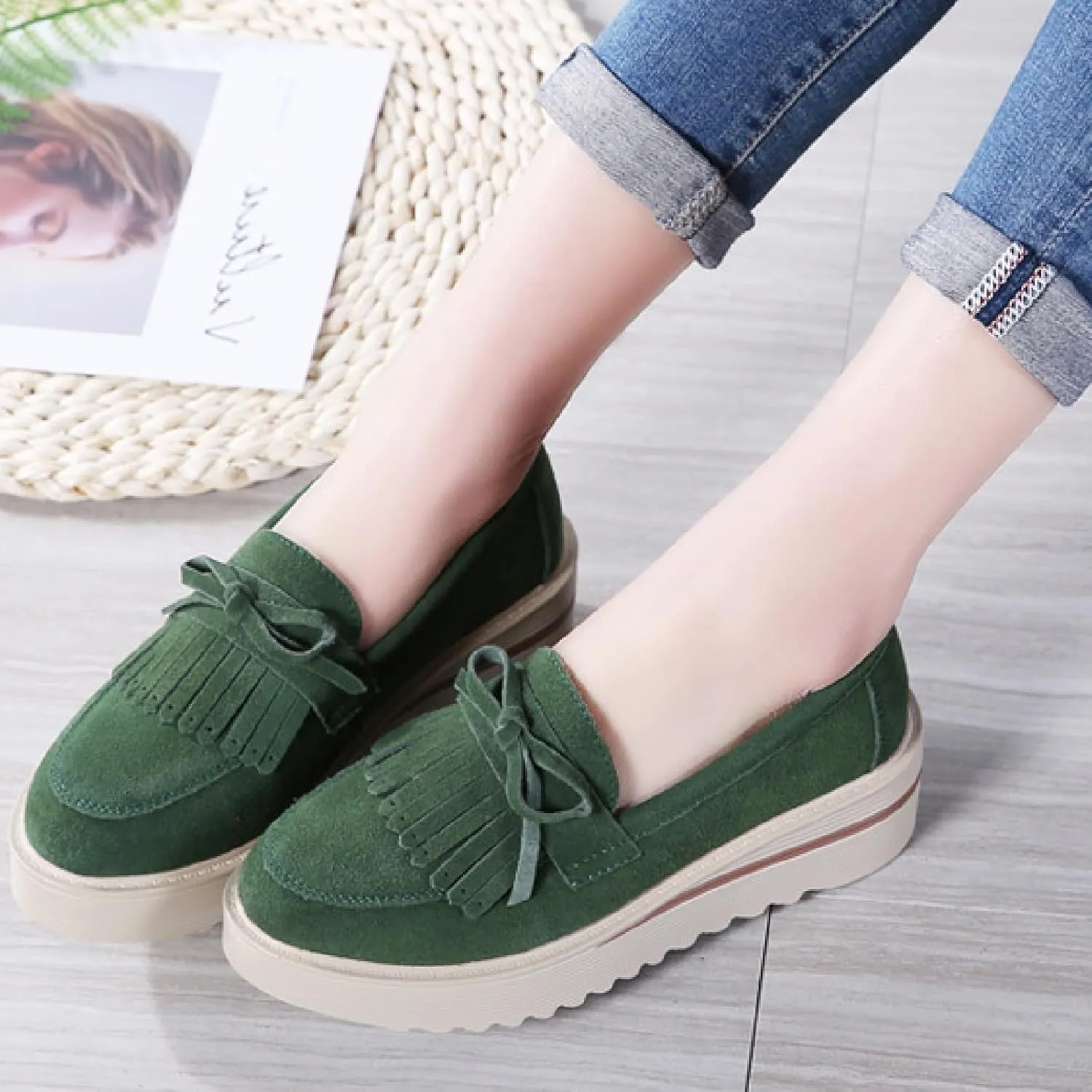 Women's Tassel Suede Platform Loafers Fashion Bow Comfortable Round Toe Slip On Anti-Slip Wedge Walking Shoes for Daily Driving Work Casual Shoes