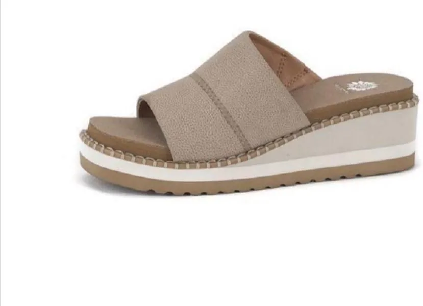 Yellow Box Women's Ayama Wedge Sandals